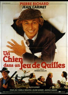 affiche du film UN CHIEN DANS UN JEU DE QUILLES