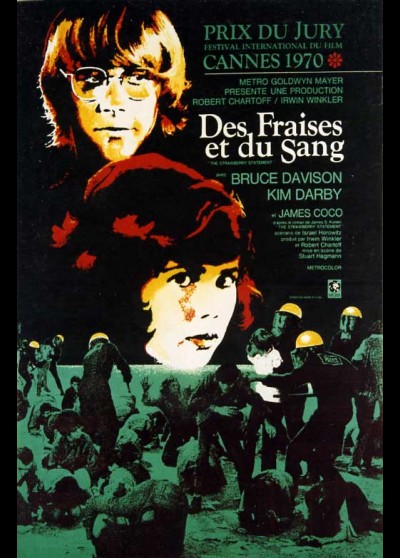 affiche du film DES FRAISES ET DU SANG