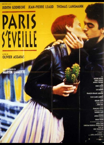 affiche du film PARIS S'EVEILLE